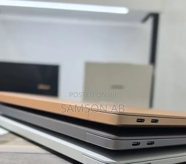 New Laptop Apple MacBook Air 2020 M1 8GB Apple M1 SSD 256GB