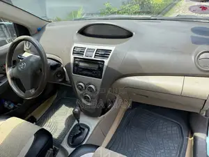 Toyota Yaris 1.3 VVT-i Automatic 2008 Green