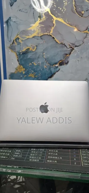 New Laptop Apple MacBook Air 2020 M1 8GB Apple M1 SSD 256GB