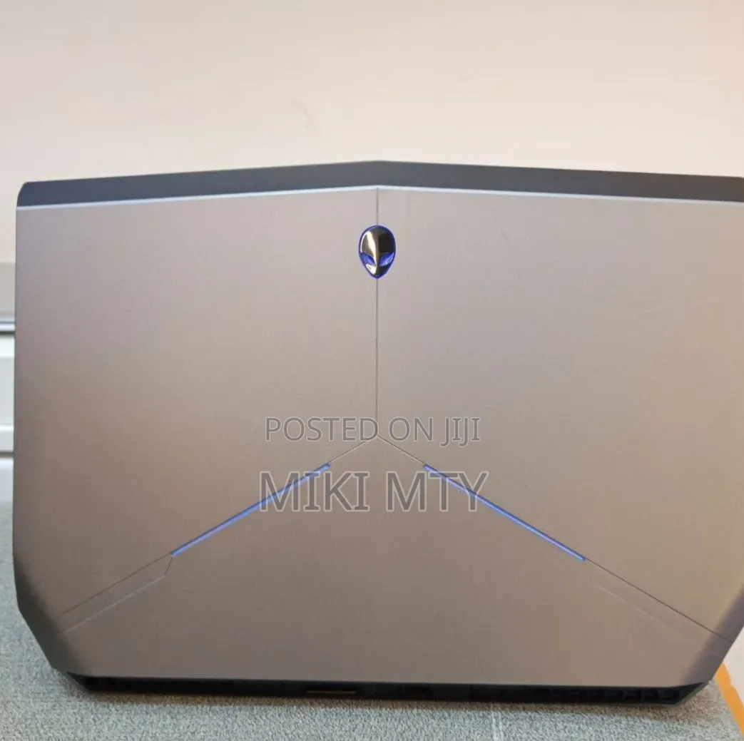 New Laptop Dell Allenware M15 R5 8GB Intel Core i7 HDD 500GB