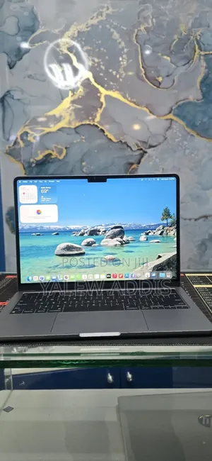 New Laptop Apple MacBook Air 2022 M2 16GB Apple M2 SSD 512GB