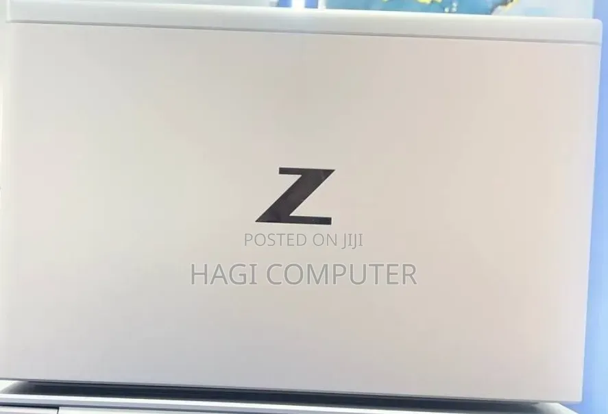 New Laptop HP ZBook Firefly 15 G7 16GB Intel Core i7 SSD 512GB