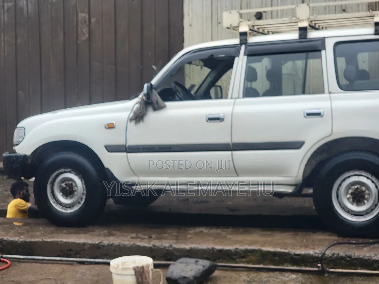 Toyota Land Cruiser 1996 White