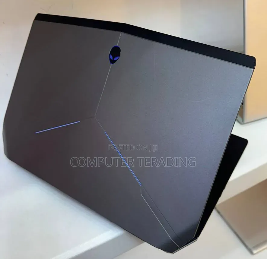 New Laptop Dell Latitude 11 5179 16GB Intel Core i7 HDD 500GB