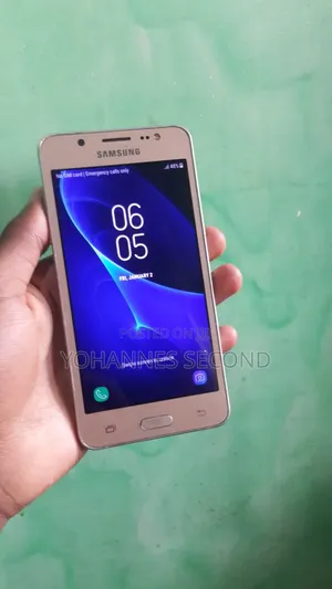 Samsung Galaxy J5 16 GB Gold