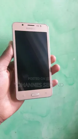 Samsung Galaxy J5 16 GB Gold