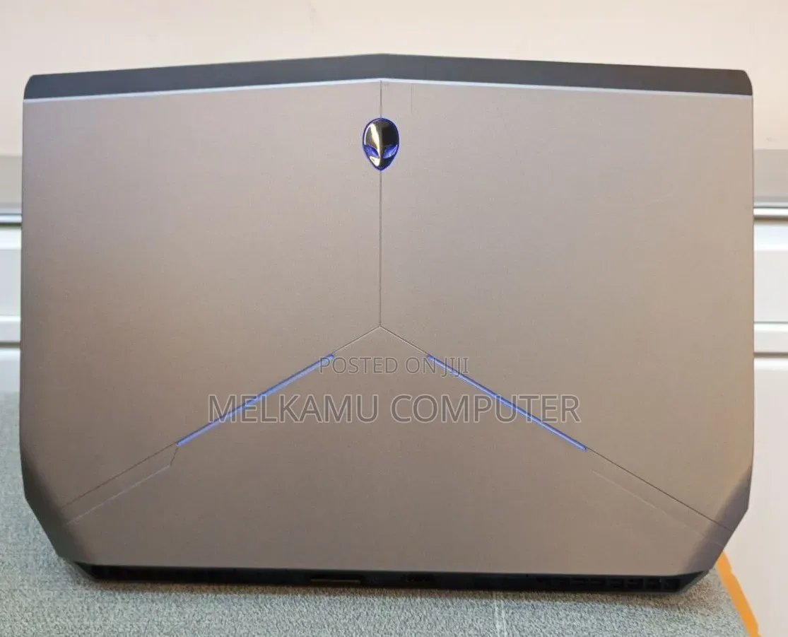 New Laptop Dell Allenware M15 R5 16GB Intel Core i7 HDD 500GB