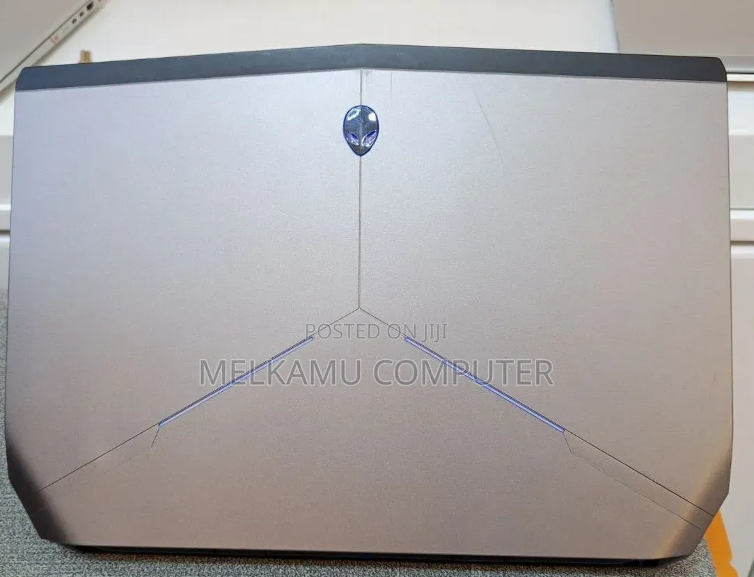 New Laptop Dell Allenware M15 R5 16GB Intel Core i7 HDD 500GB