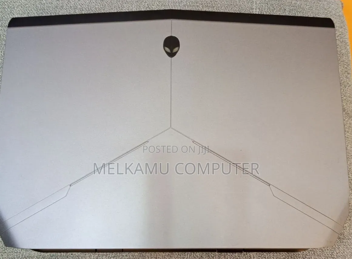 New Laptop Dell Allenware M15 R5 16GB Intel Core i7 HDD 500GB