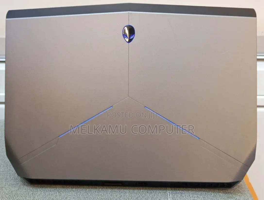 New Laptop Dell Allenware M15 R5 16GB Intel Core i7 HDD 500GB