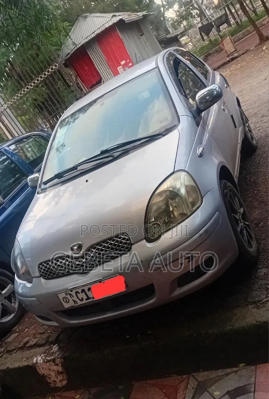 Toyota Vitz 2004
