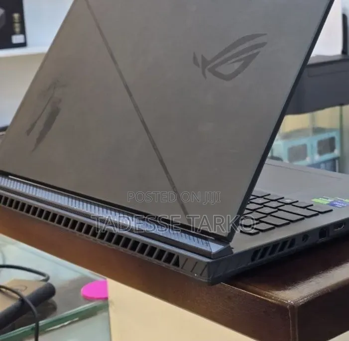 New Laptop Asus ROG Strix G18 40GB Intel Core i9 SSD 1T