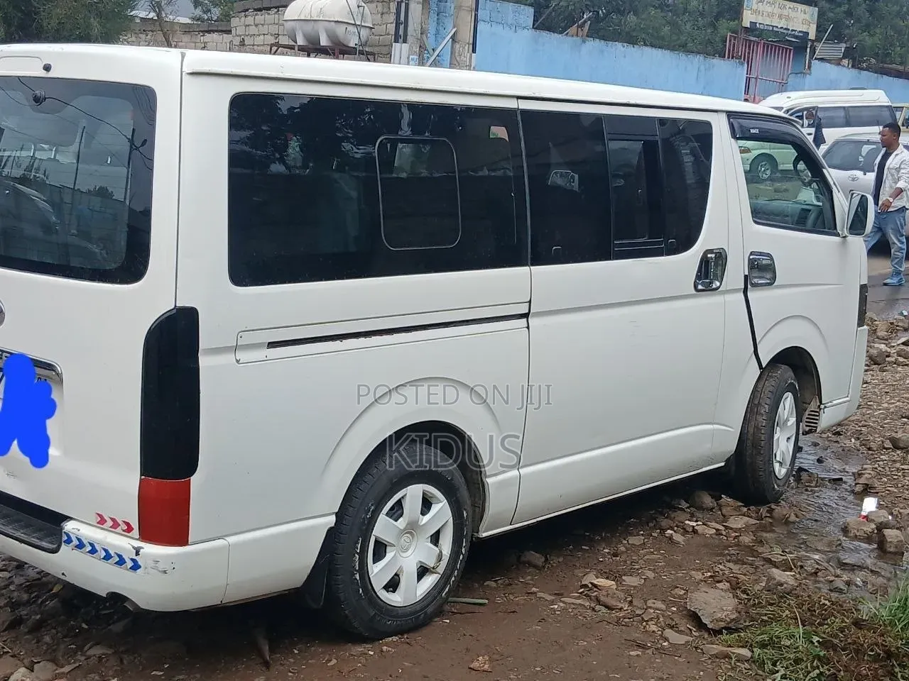 Toyota HiAce 2007 White