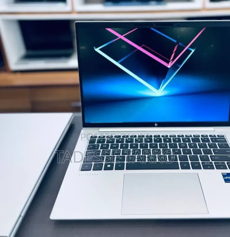 New Laptop HP EliteBook 840 G10 16GB Intel Core i7 SSD 512GB