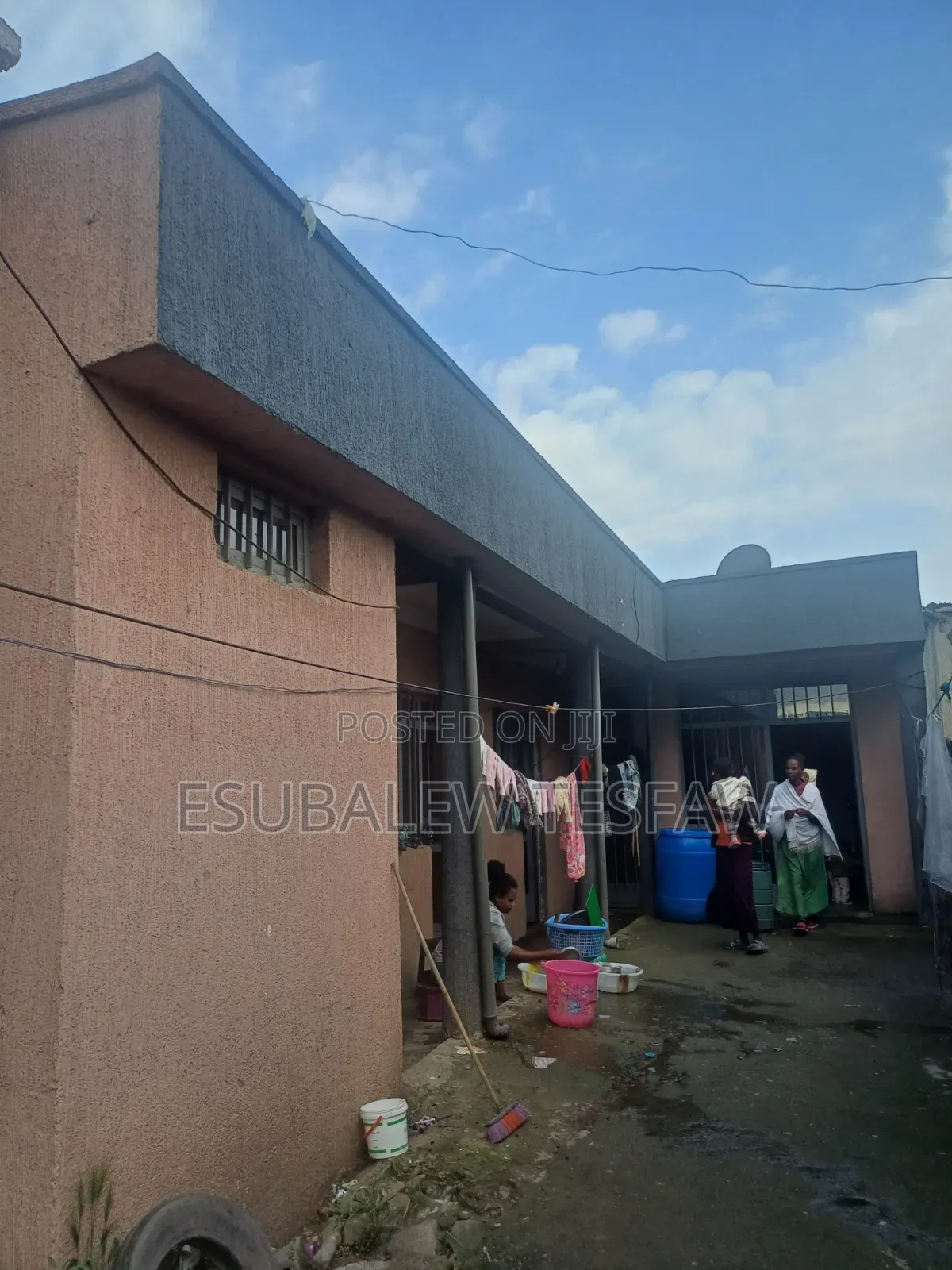 Furnished 4bdrm House in Yeka for sale
