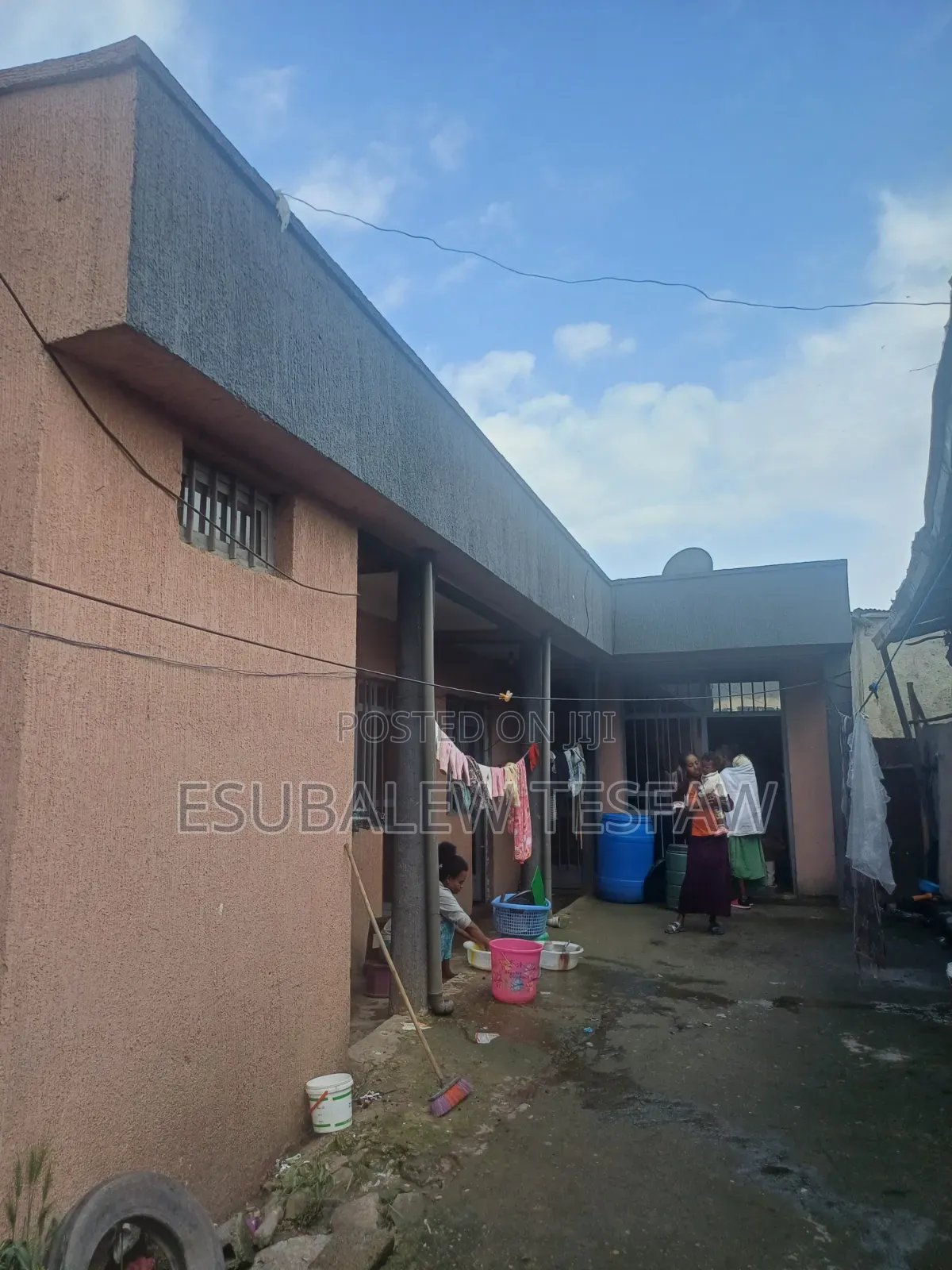 Furnished 4bdrm House in Yeka for sale