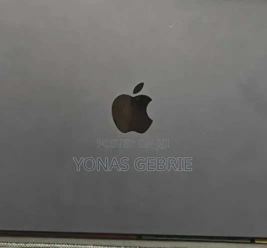New Laptop Apple MacBook 8GB Apple M2 SSD 512GB