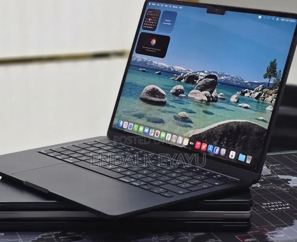 New Laptop Apple MacBook Pro 2024 M4 16GB Apple M4 SSD 256GB