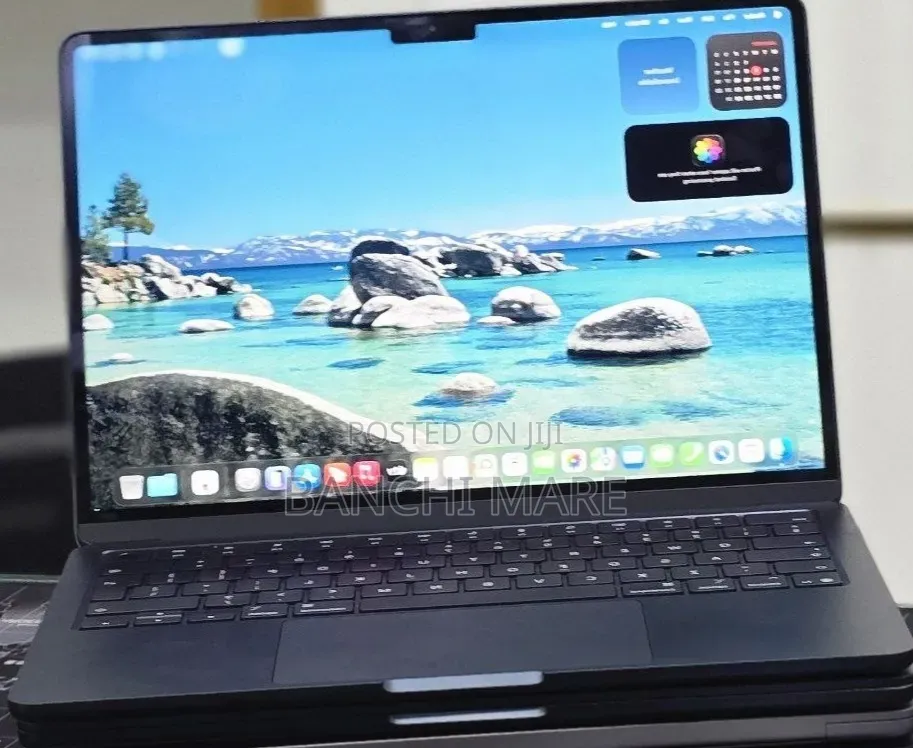 New Laptop Apple MacBook Air 2025 M4 16GB Apple M4 SSD 256GB