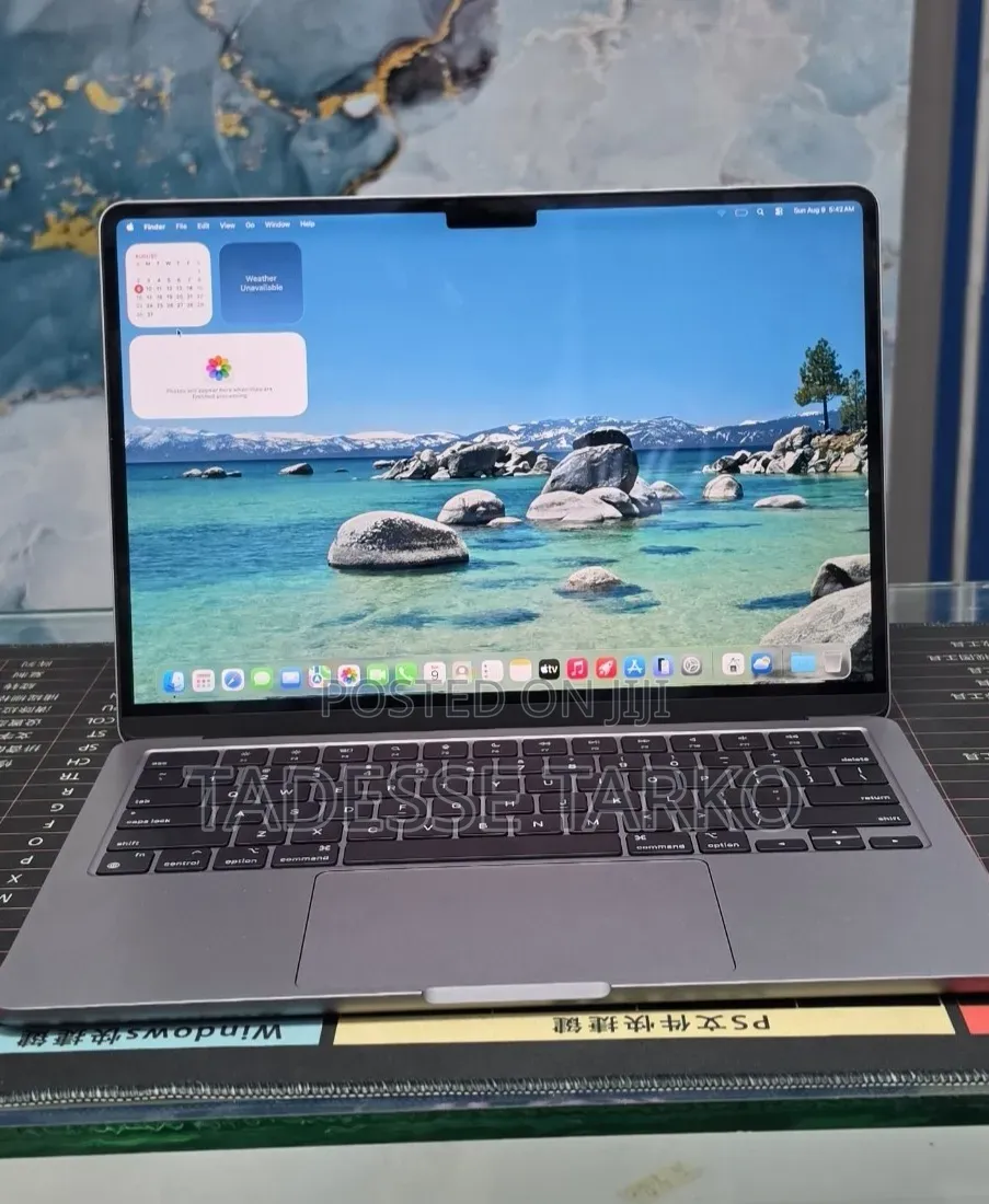 New Laptop Apple MacBook Air 2022 M2 16GB Apple M2 SSD 512GB