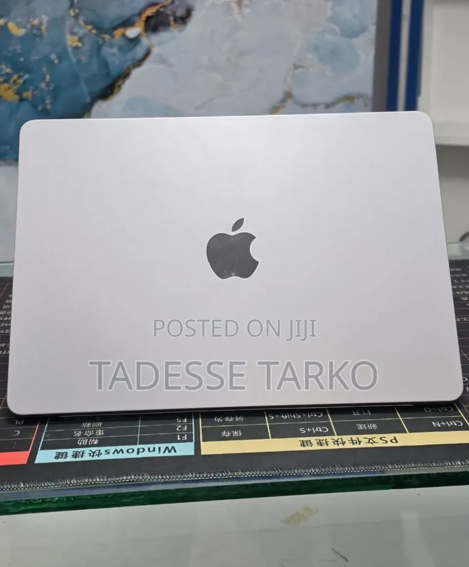 New Laptop Apple MacBook Air 2022 M2 16GB Apple M2 SSD 512GB