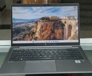 New Laptop HP ZBook Firefly 14 G7 16GB Intel Core i7 SSD 512GB