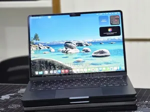 New Laptop Apple MacBook 16GB Apple M4 SSD 256GB