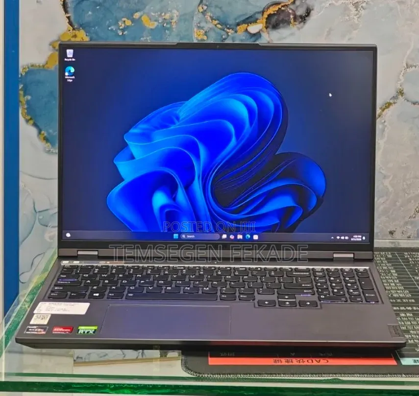 New Laptop Lenovo Legion 9 16GB AMD Ryzen 7 SSD 512GB