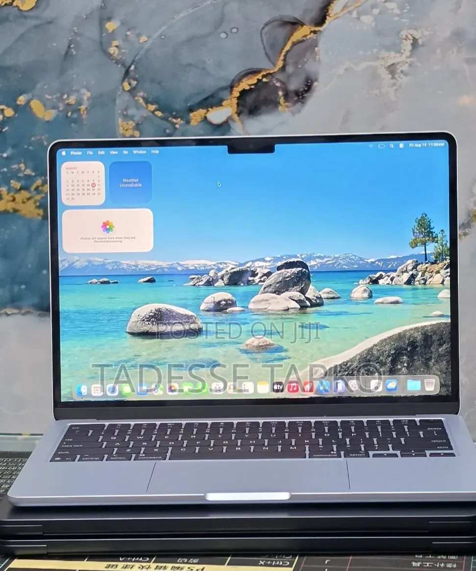 New Laptop Apple MacBook Air 2025 M4 16GB Apple M4 SSD 256GB
