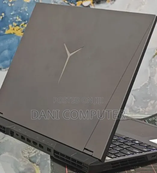 New Laptop Lenovo Legion 5 16GB AMD Ryzen 7 SSD 512GB