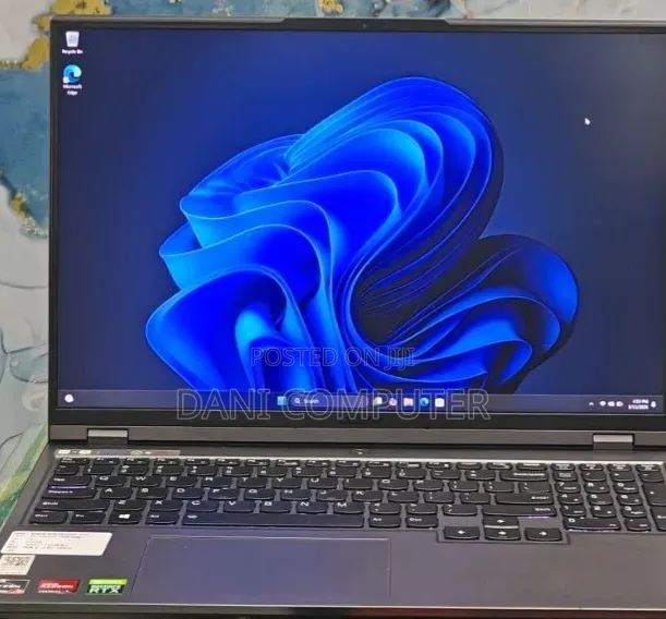 New Laptop Lenovo Legion 5 16GB AMD Ryzen 7 SSD 512GB