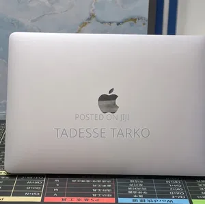 New Laptop Apple MacBook Pro 2022 M2 8GB Apple M2 SSD 256GB