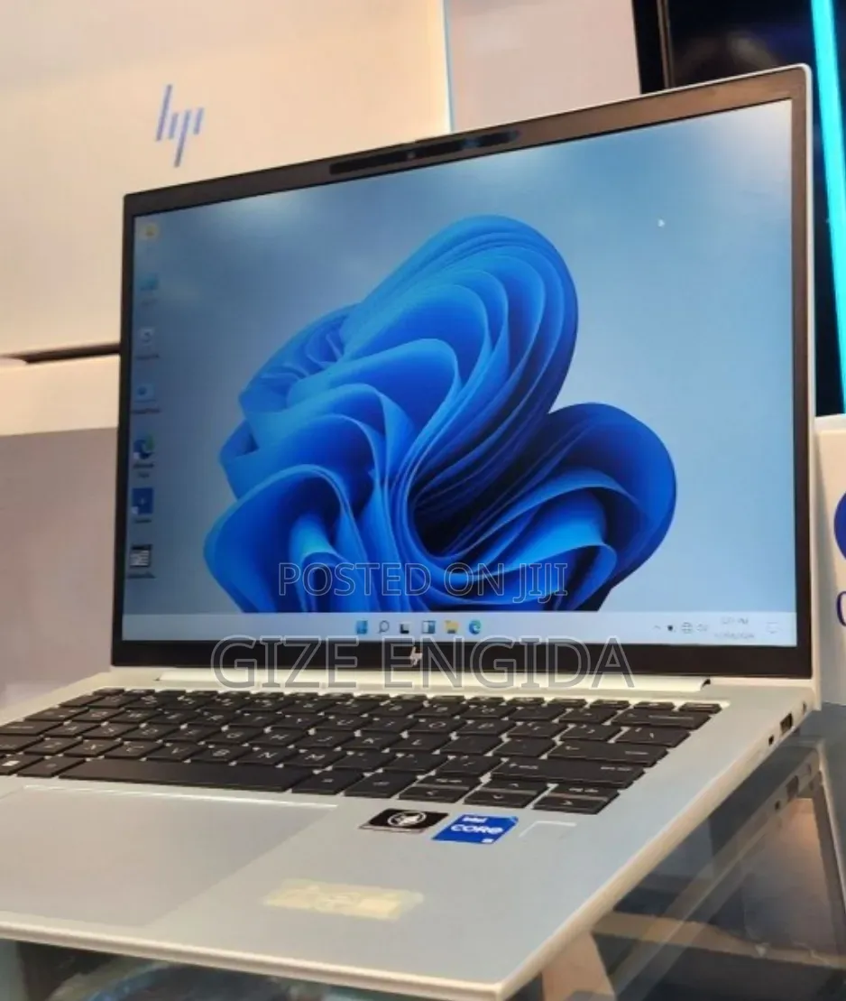 New Laptop HP EliteBook 840 G9 16GB Intel Core i5 SSD 512GB