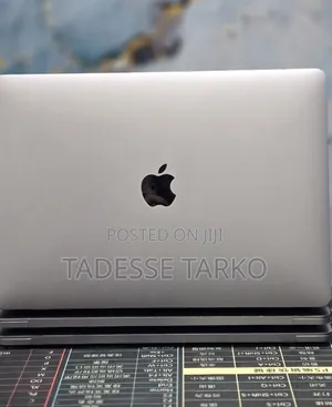 New Laptop Apple MacBook Pro 2020 M1 8GB Apple M1 Pro SSD 512GB