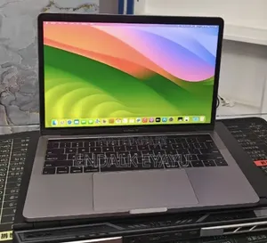 New Laptop Apple MacBook Pro 2022 M2 8GB Apple M2 SSD 512GB