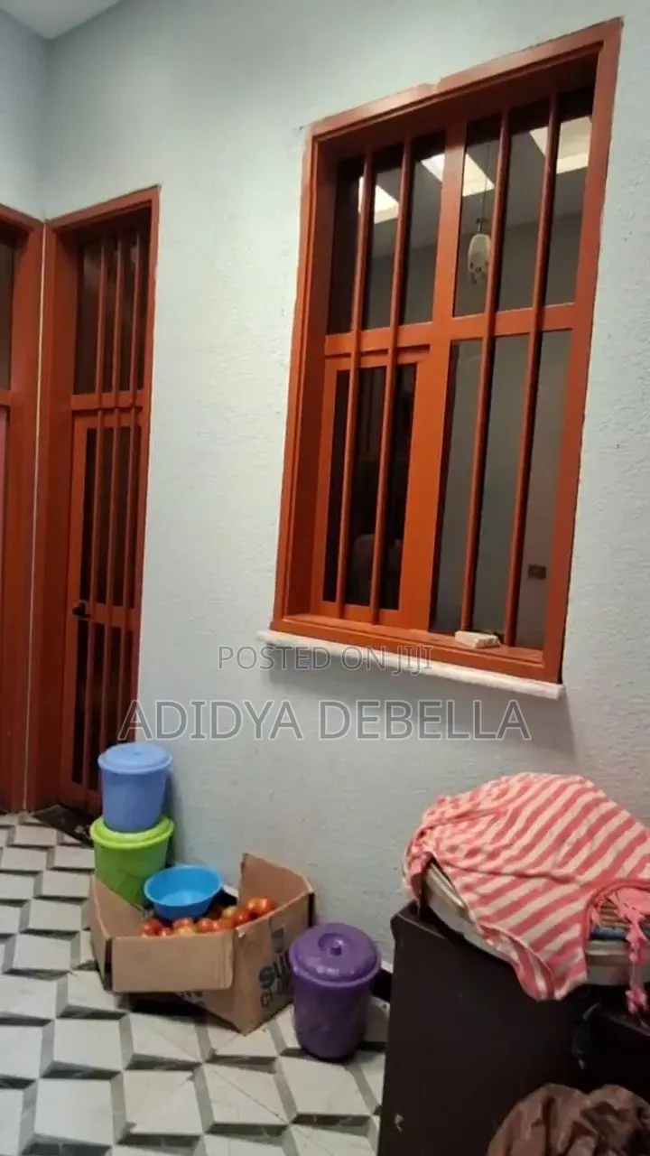 4bdrm House in Gelan Sidamowash, Akaky Kaliti for sale