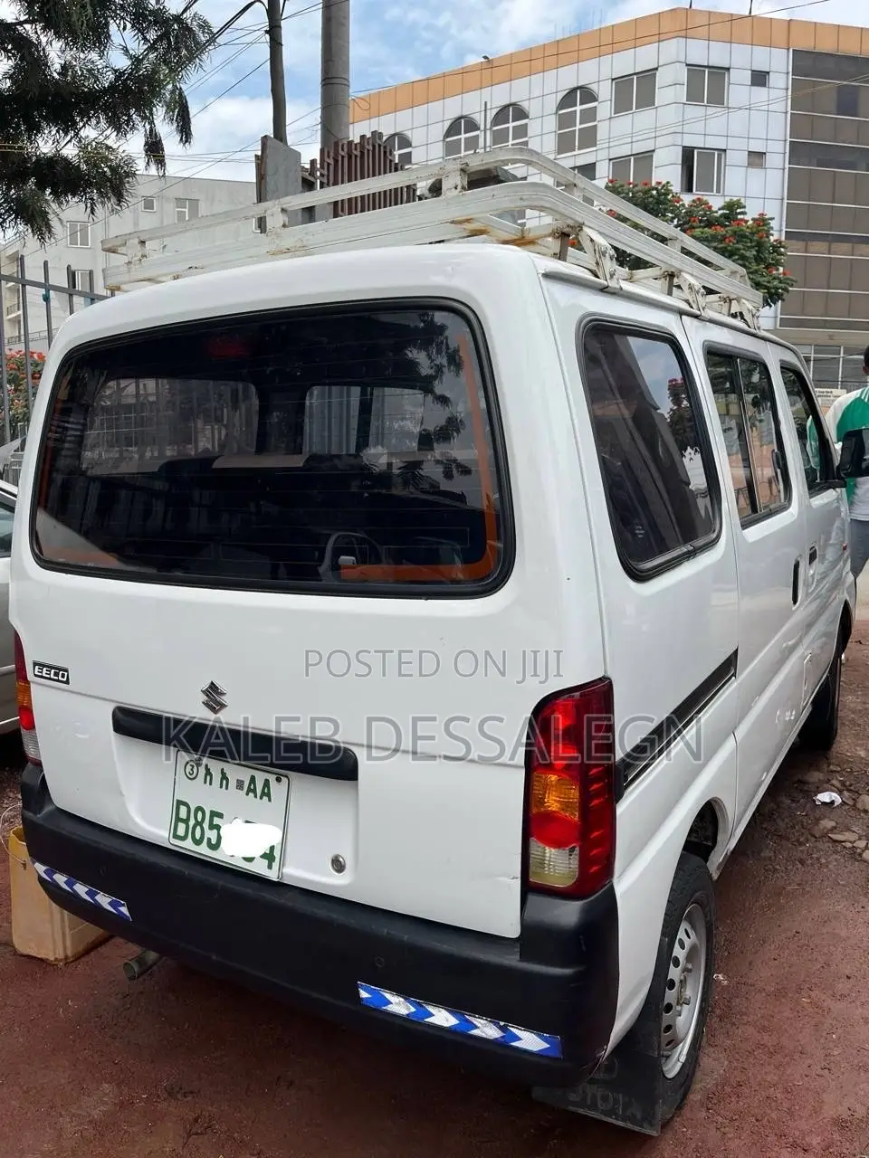 Suzuki Eeco 2024 White
