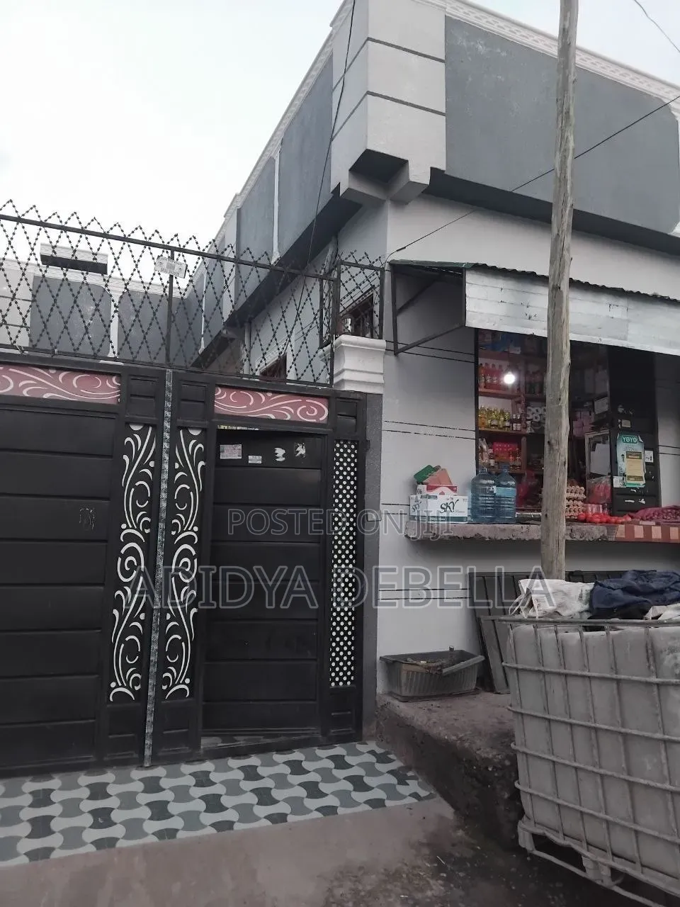 4bdrm House in Gelan Sidamowash, Akaky Kaliti for sale