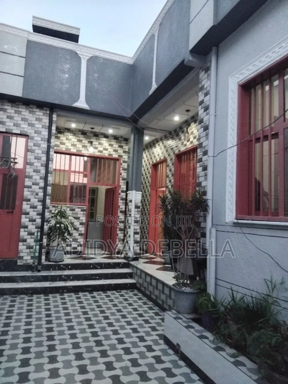 4bdrm House in Gelan Sidamowash, Akaky Kaliti for sale