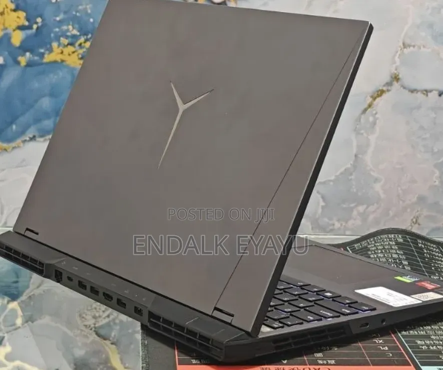 New Laptop Lenovo Legion 5 16GB AMD Ryzen 7 SSD 512GB