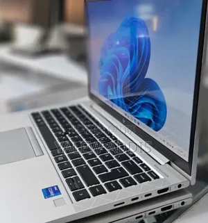 New Laptop HP EliteBook 840 G8 16GB Intel Core i7 SSD 512GB
