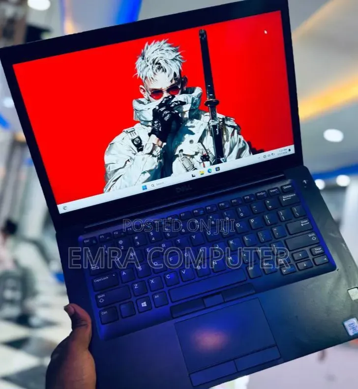 New Laptop Dell 8GB Intel Core i7 SSD 256GB