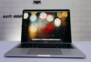 New Laptop Apple MacBook Pro 2018 16GB Intel Core i7 SSD 512GB