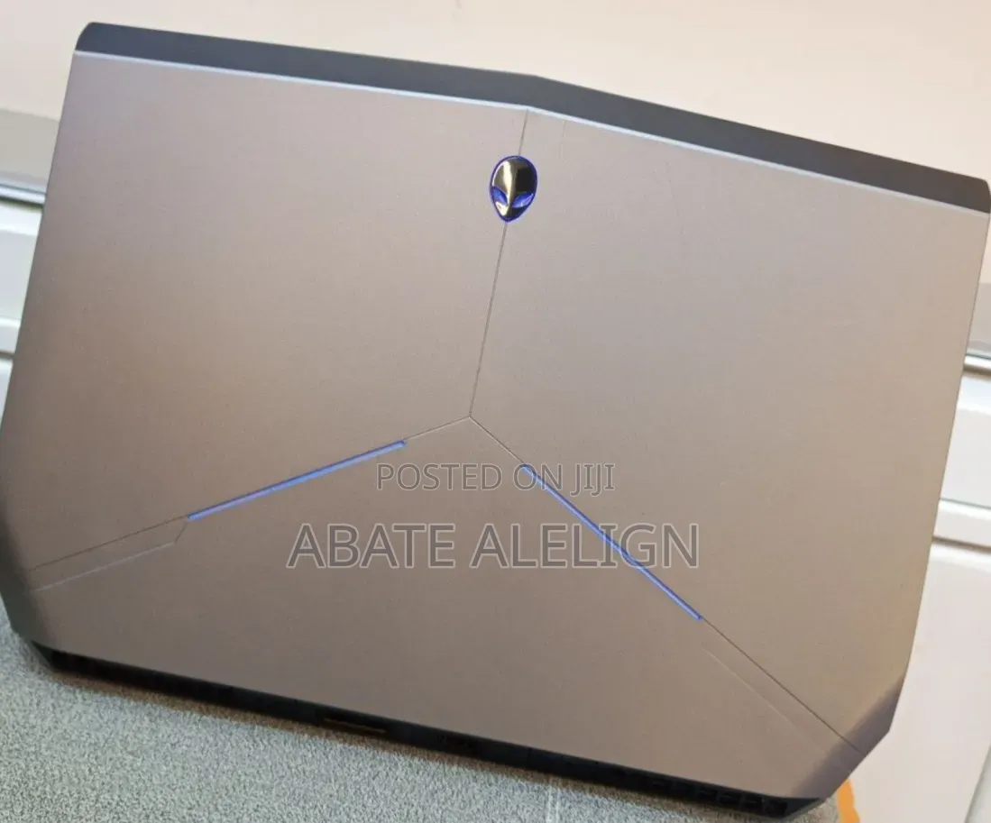 New Laptop Dell Allenware M15 R5 16GB Intel Core i7 HDD 500GB