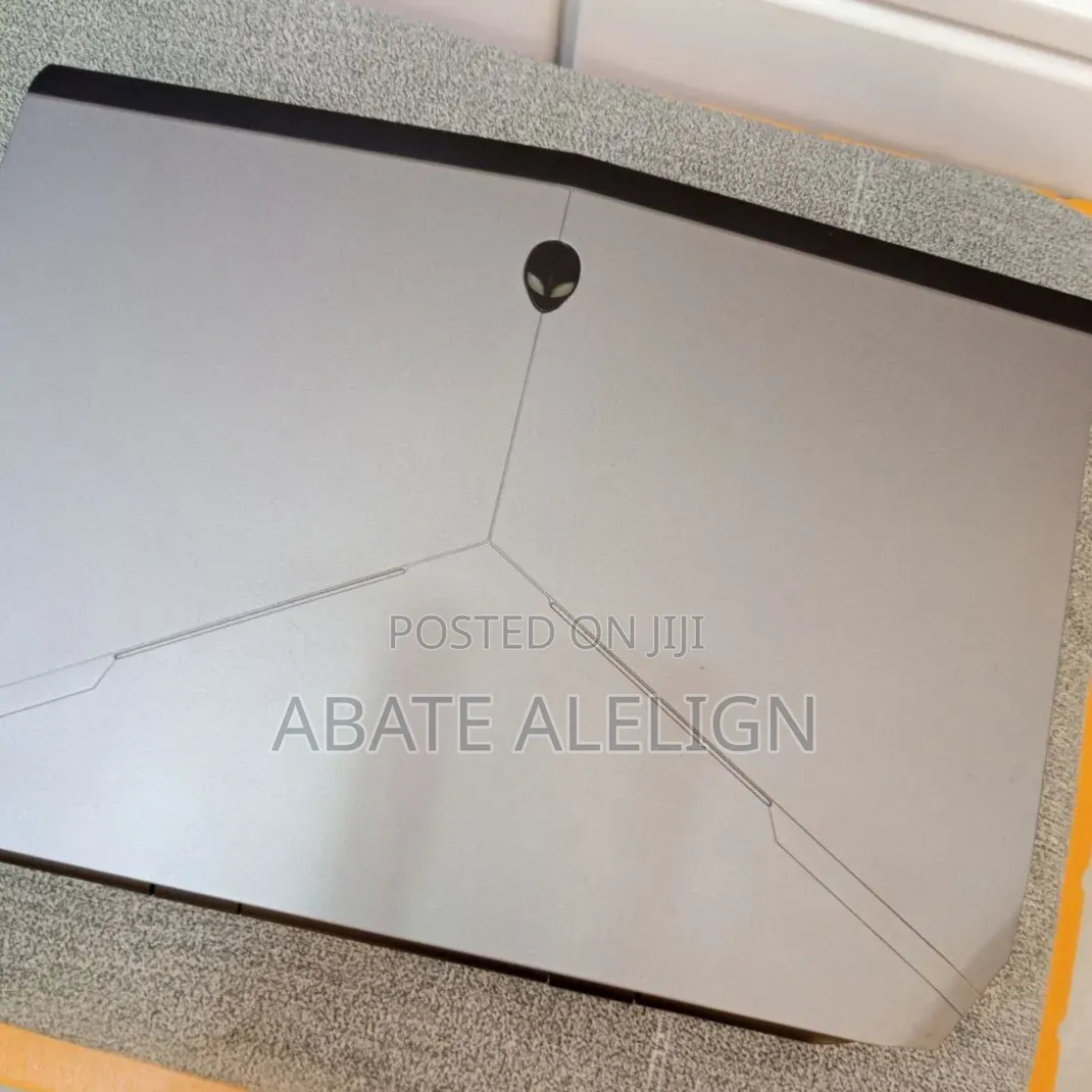 New Laptop Dell Allenware M15 R5 16GB Intel Core i7 HDD 500GB