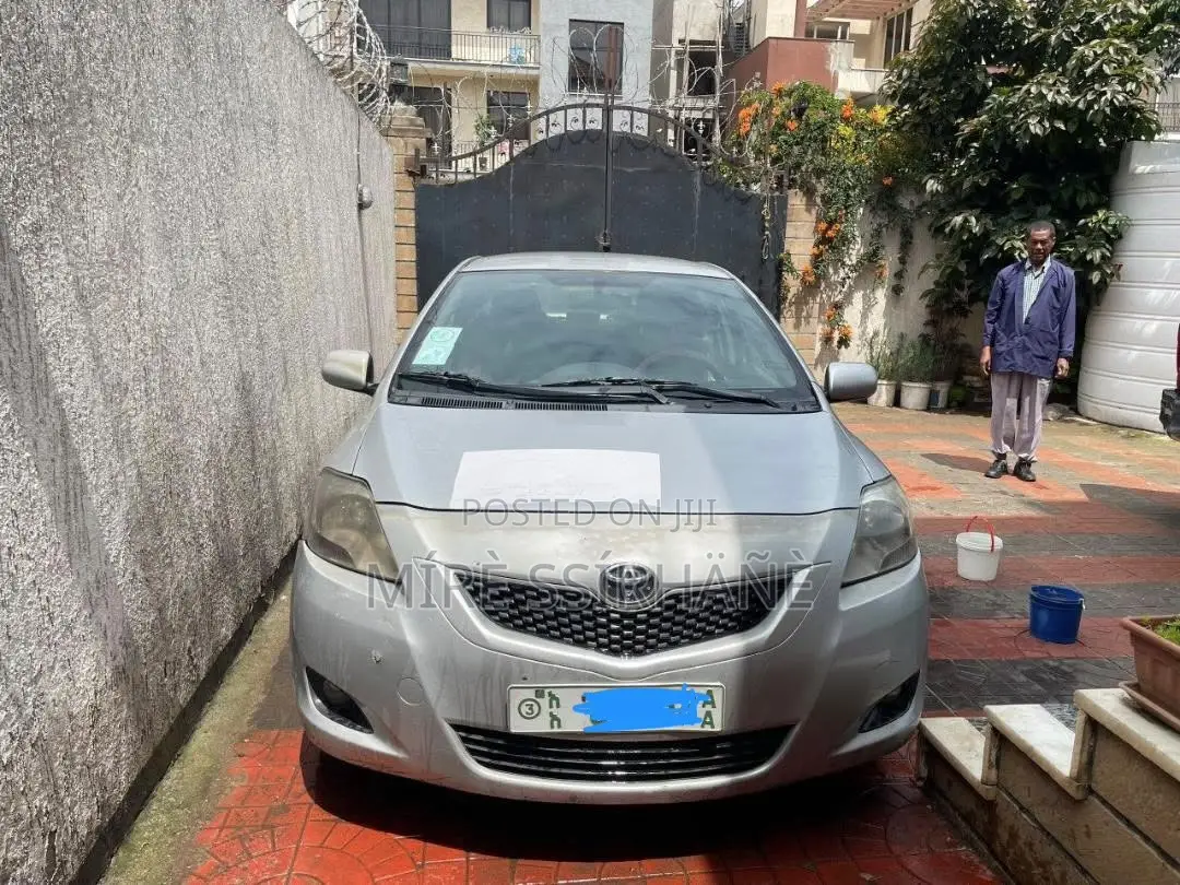 Toyota Yaris 1.3 VVT-i Automatic 2008 Silver
