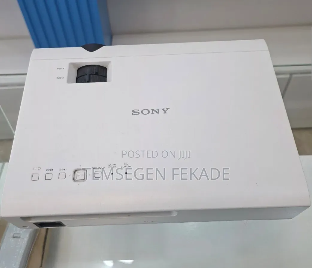 sony Projector model Name VPL-Dx102