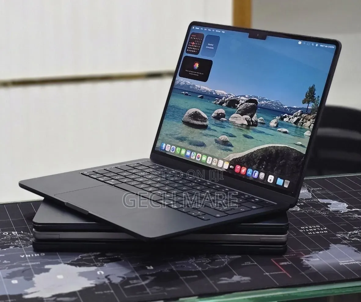 New Laptop Apple MacBook Air 2025 M4 16GB Apple M4 SSD 256GB