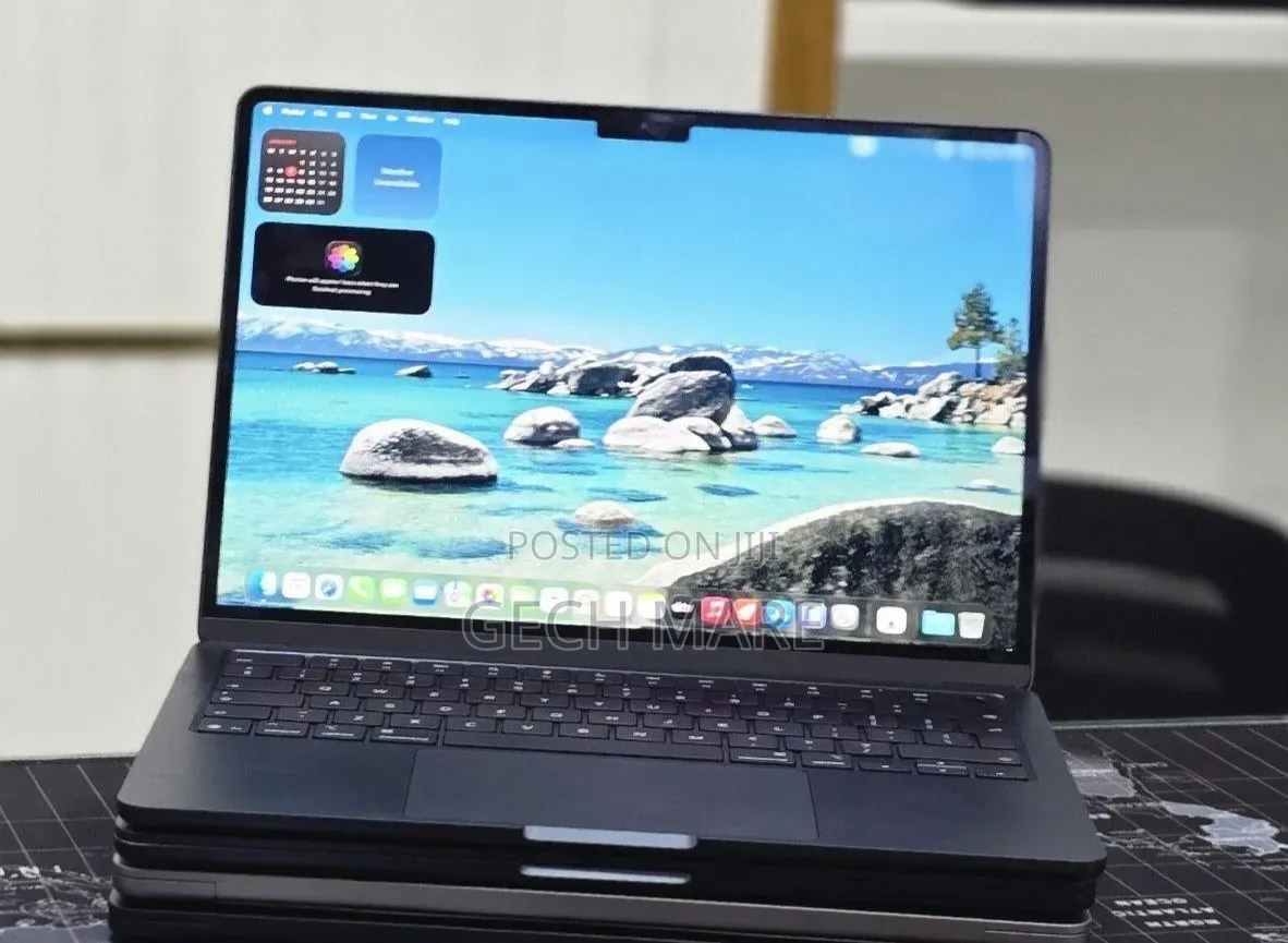 New Laptop Apple MacBook Air 2025 M4 16GB Apple M4 SSD 256GB
