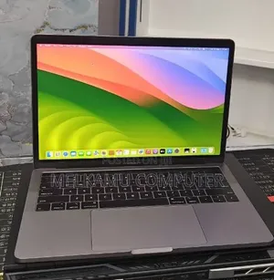 New Laptop Apple MacBook Pro 2022 M2 8GB Apple M2 SSD 512GB